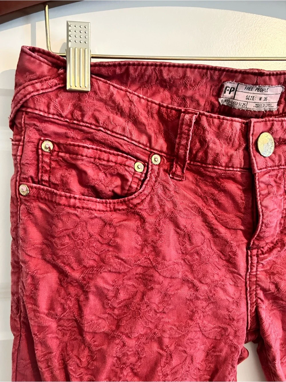 Free People Jacquard Cranberry Red Raised Print Skinny Jeans Size 26